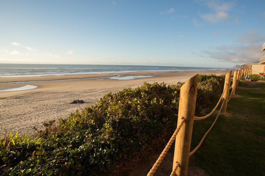 Pelican Shores Inn Lincoln Exterior foto