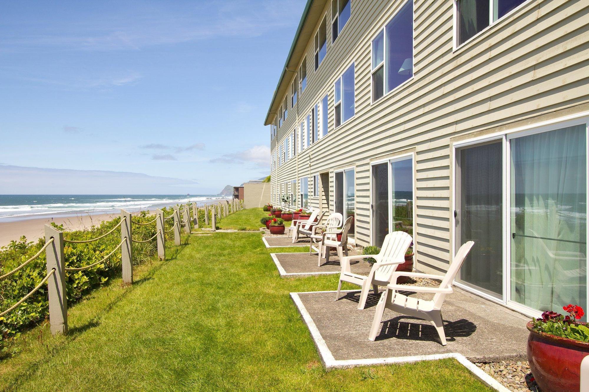Pelican Shores Inn Lincoln Exterior foto